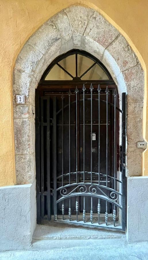 Ou Mentounasc - Duplex Vieille Ville Menton - Free Parking Zewnętrze zdjęcie